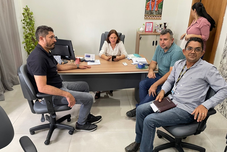 VISTA ALEGRE DO ABUNÃ: Márcio Pacele reivindica implantação de base do SAMU e sala de estabilização