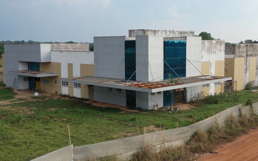 TAISSA SOUSA: Deputada acompanha andamento da obra do Hospital Regional de Guajará-Mirim