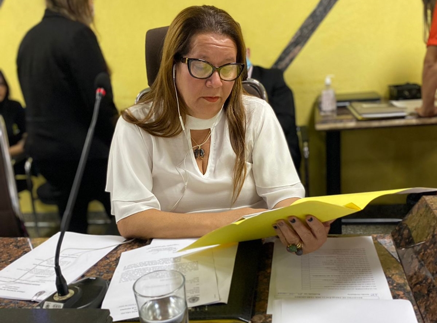 EMENDAS IMPOSITIVAS: Vereadora Ellis destina emendas para atender comunidades ribeirinhas