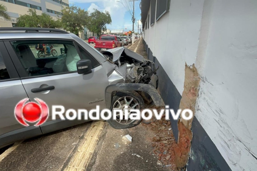 URGENTE: Jeep bate em muro de quartel do Exército após grave colisão entre carros