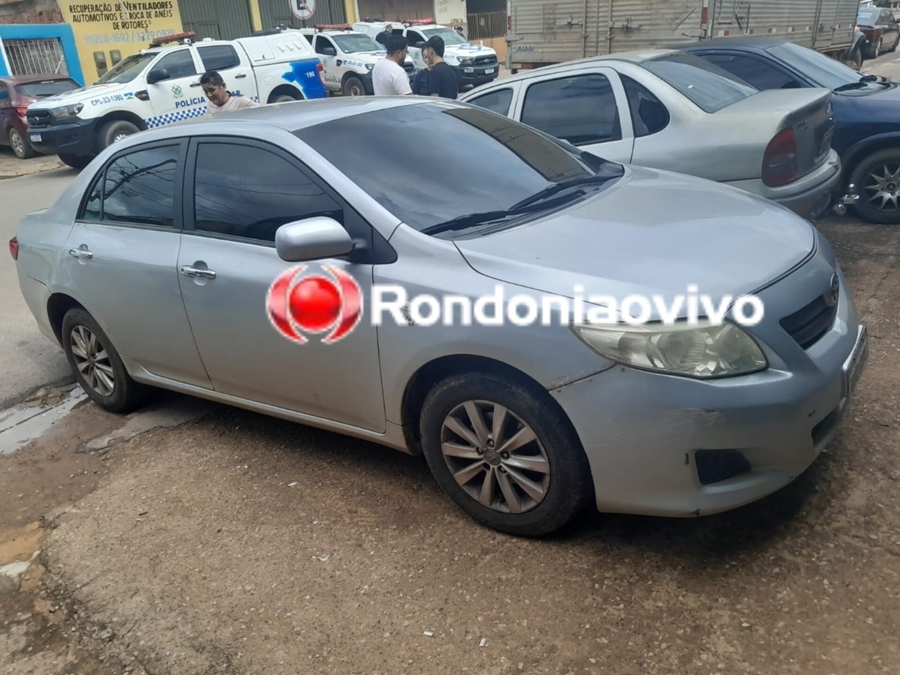 URGENTE: Criminosos armados são presos com Corolla roubado de casal em frente de motel