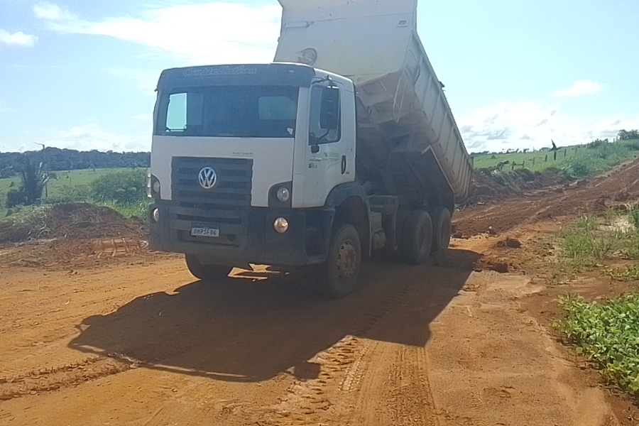 INFRAESTRUTURA: Prefeitura trabalha na recuperação de trechos na Linha C-95 do Rio Pardo