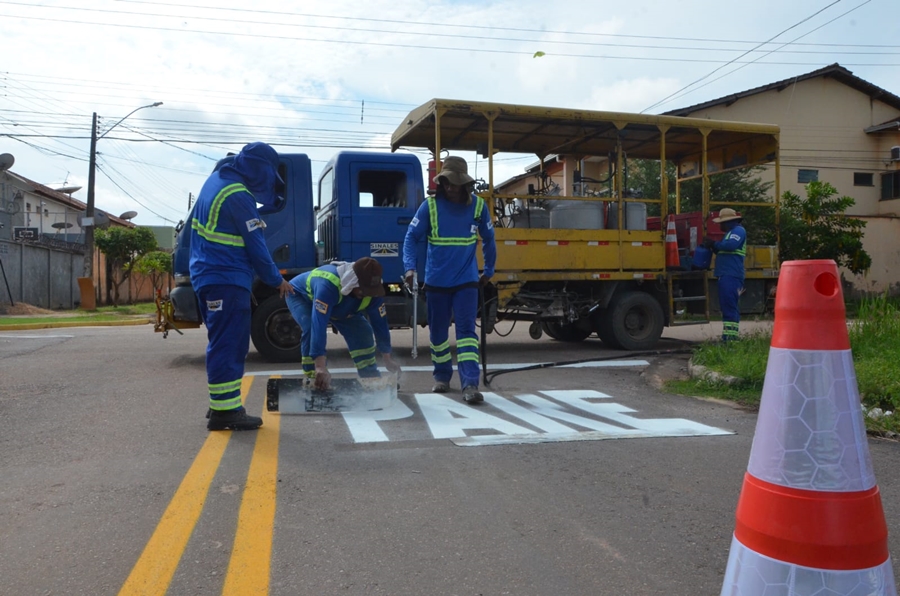 MÁRCIO PACELE: Vereador agradece prefeito por atender pedido de sinalização para o Bairro Lagoa
