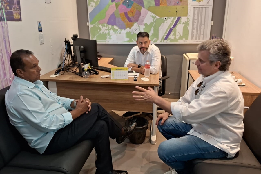 JURANDIR BENGALA: Vereador solicita melhoria de iluminação e infraestrutura à EMDUR