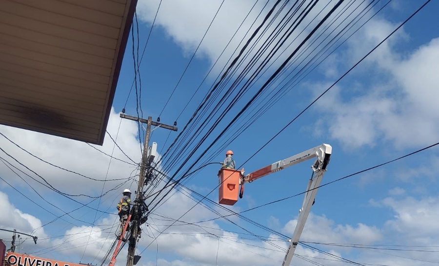 MÁRCIO PACELE: Vereador comemora substituição de lâmpadas leds em trecho da Av. Calama
