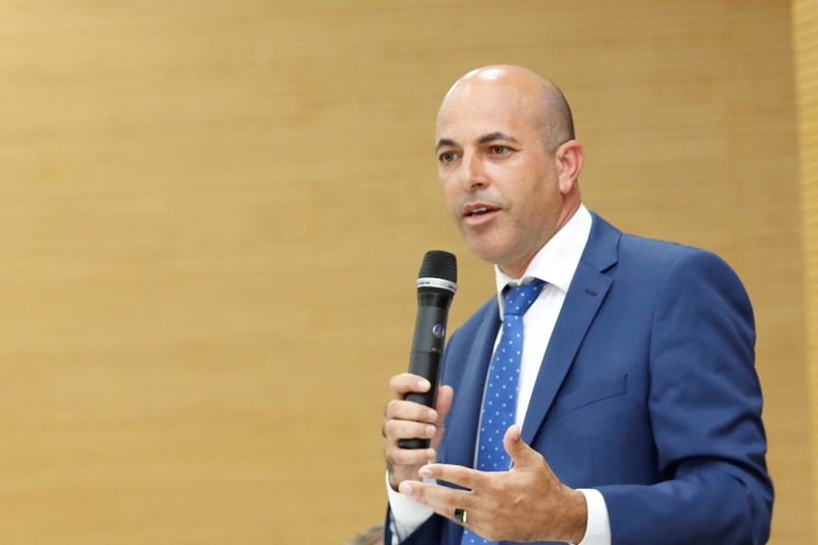 ISMAEL CRISPIN: Deputado ressalta empenho da Seduc em solucionar impasse no transporte escolar