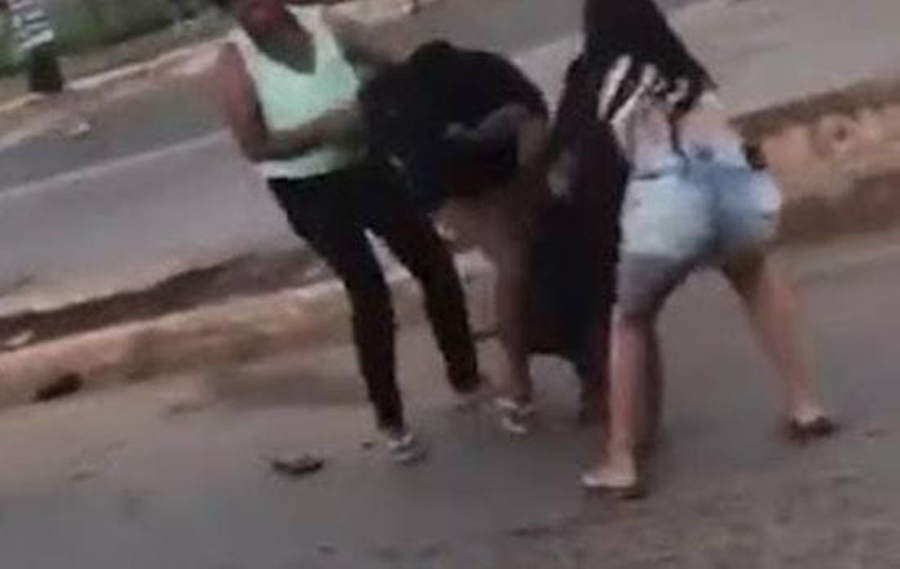 'NÃO VOU PAGAR': Comerciante é agredida por duas mulheres ao cobrar dívida de R$ 120