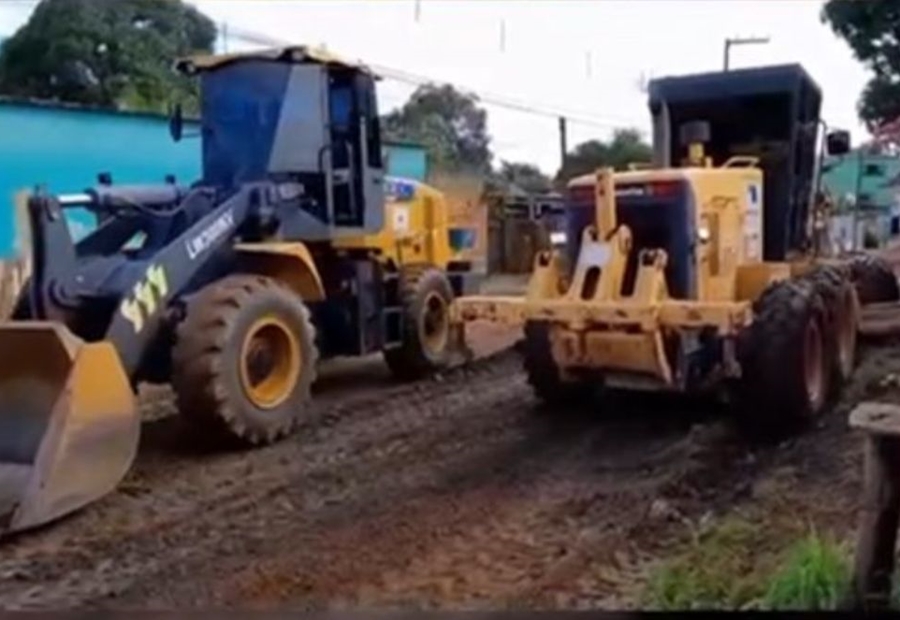 MARCELO REIS: SEMUSB atende pedido e realiza limpeza no bairro Monte Sinai