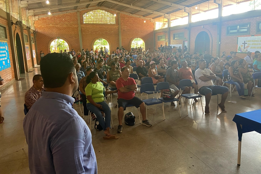 DR. GILBER: Vereador participa de consulta pública para regularização fundiária