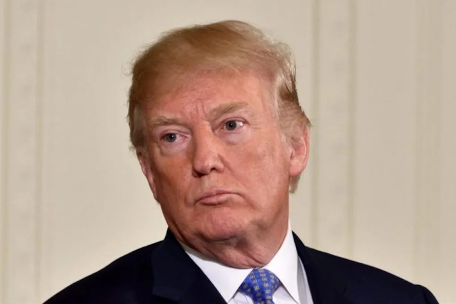 DESACATO: Juiz multa Trump e ameaça prendê-lo em julgamento