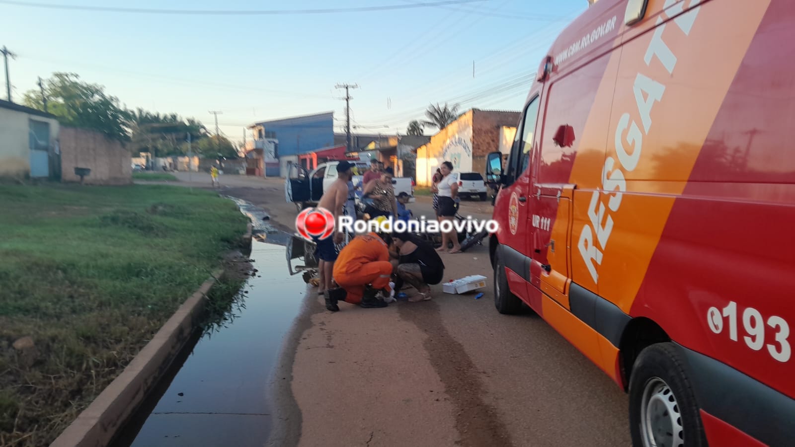 DE FRENTE: Mulher com sinais de embriaguez fica em estado grave em colisão entre motos 