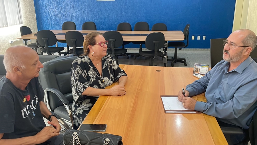 ELLIS REGINA: Vereadora vai à Semad e obtém boas notícias sobre averbações de atestados médicos