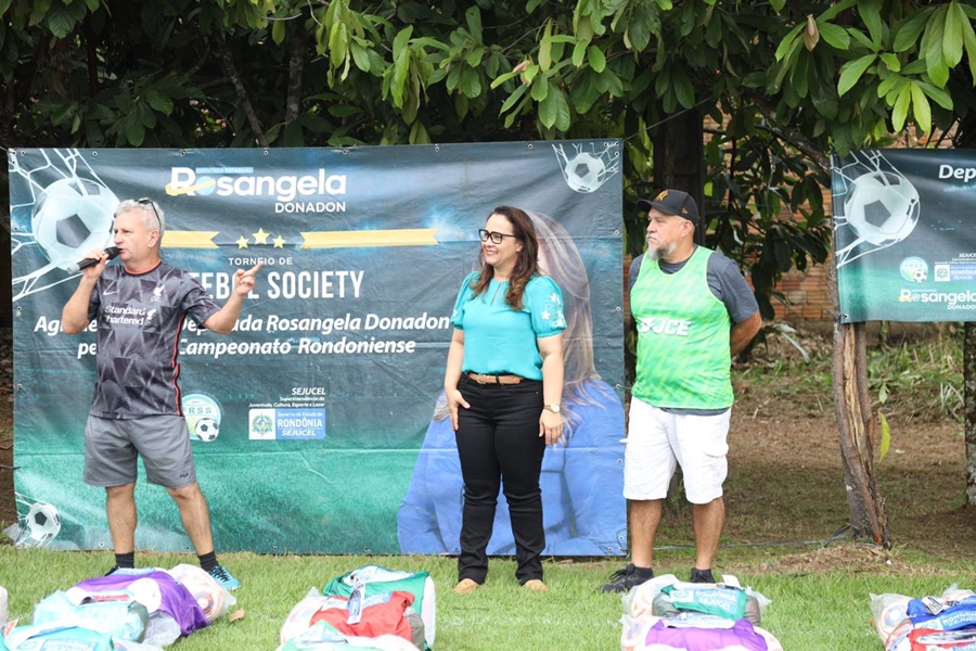 ROSANGELA DONADON: Torneios de futebol em PVH reúnem milhares de pessoas com apoio de deputada