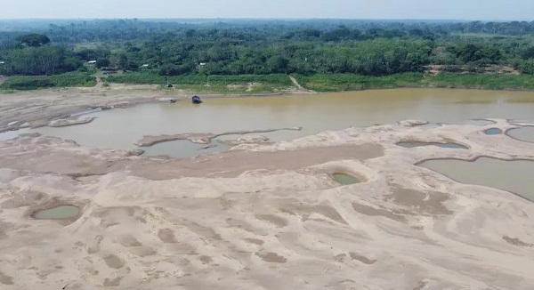 CRISE HÍDRICA: Rio Madeira seca 3 metros em 15 dias e deixa comissão em atenção