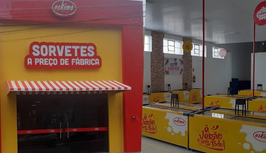 OUSADO: Criminoso invade sorveteria e foge com todo o dinheiro dos caixas