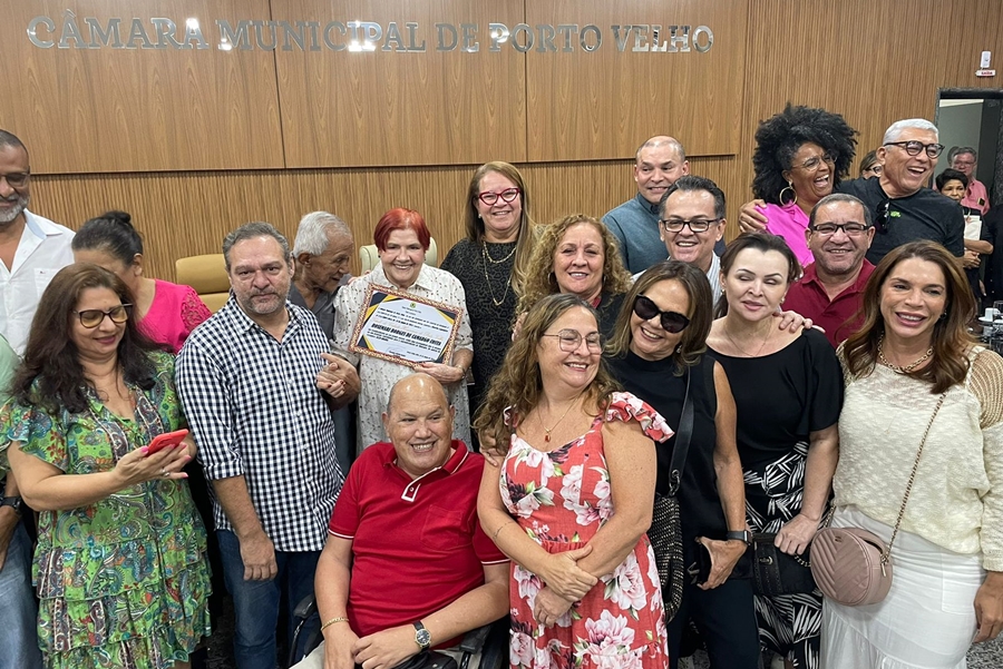 ELLIS REGINA: Vereadora homenageia 'Tia Rose' com título de Cidadã Honorária de PVH