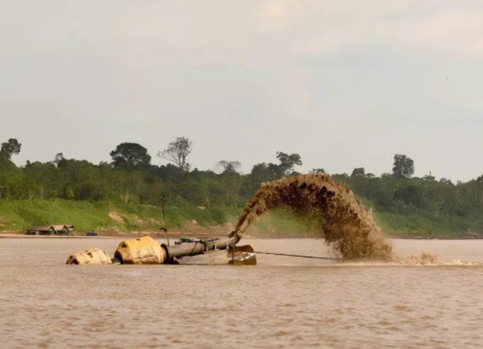 NAVEGAÇÃO: Governo Federal autoriza ordem de serviço para dragagem no Rio Madeira
