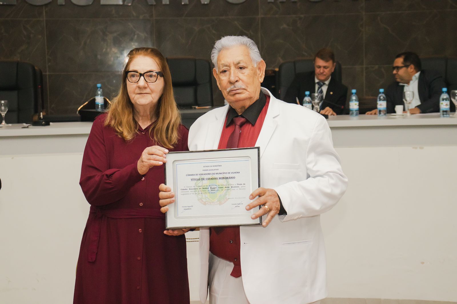 LUIZINHO GOEBEL: Deputado participa de solenidade para outorga de título de cidadão honorário