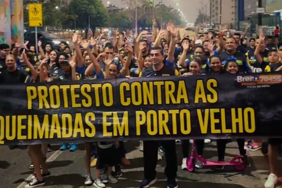 Caminhada pela Vida de candidato faz protesto contra queimadas em PVH