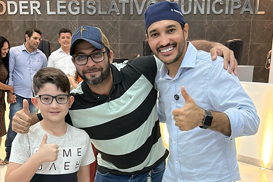 FERNANDO MÁXIMO: Deputado comemora o sucesso do programa Enxergando com Amor