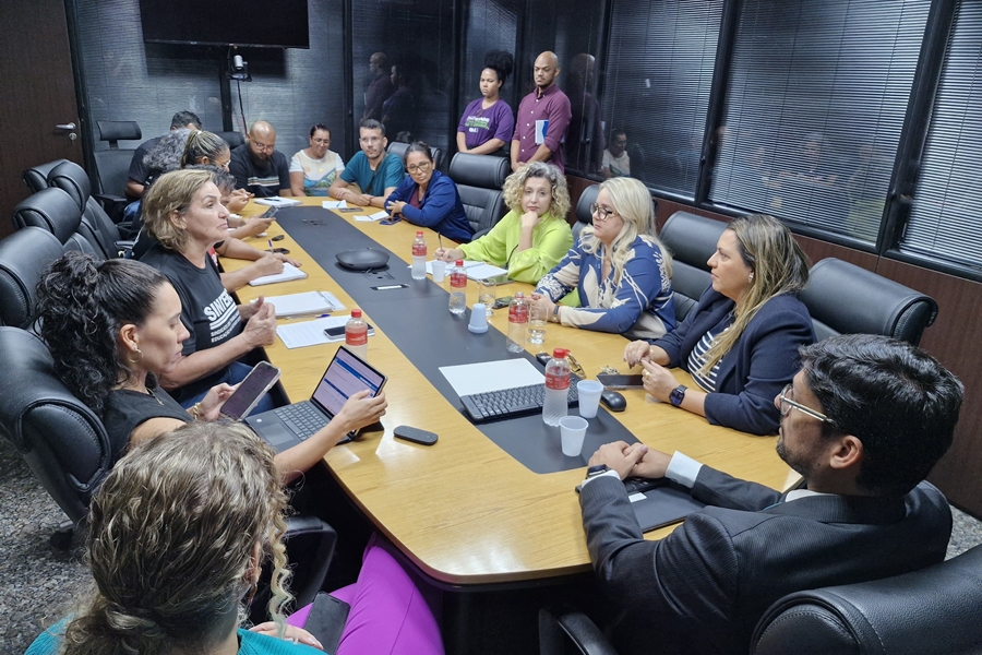 EDUCAÇÃO: Pautas de reivindicação são discutidas durante reunião com profissionais 