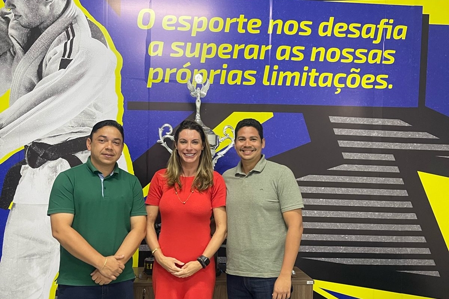 COLABORAÇÃO: Parceria entre SEMES e FRV para o fortalecimento do voleibol em 2025