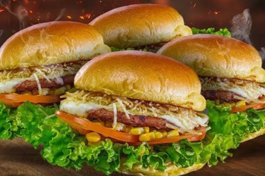 BROCADOS: Ladrões roubam quatro X-Tudo e até água com gás de motoboy de delivery 