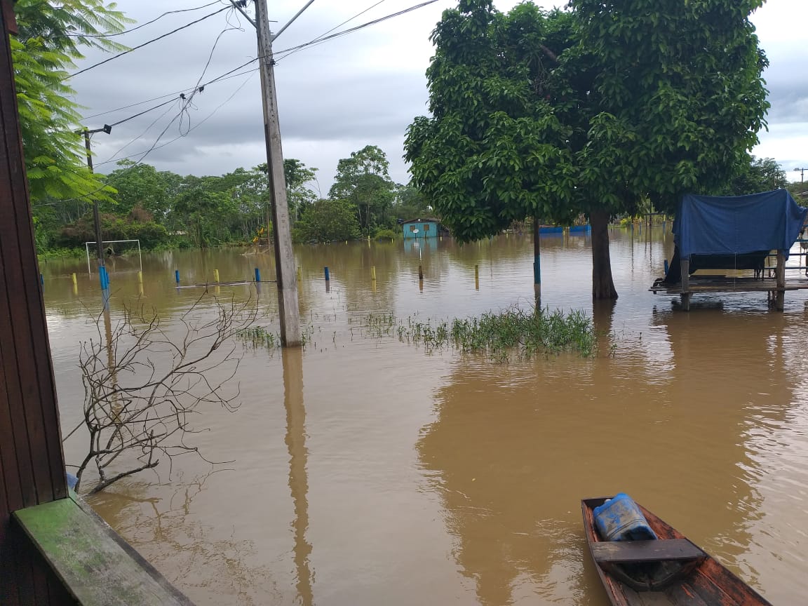 CHEIA DO MADEIRA: Moradores de Nazaré, no Baixo Madeira, continuam sofrendo com alagação 