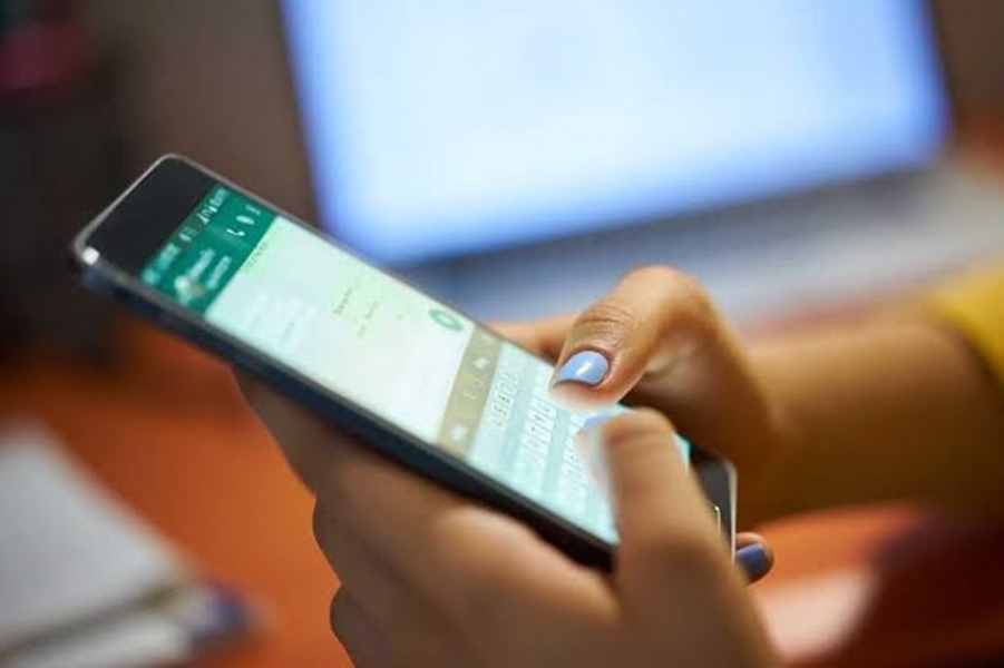 COVARDIA: Esposa descobre traições em mensagens e leva surra do marido por questioná-lo 