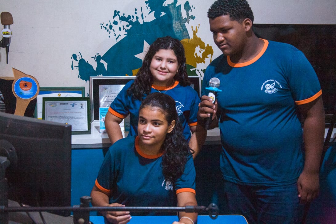 COMUNIDADE ESCOLAR: Rádio Falante completa 15 anos de atividades na escola Orlando Freire