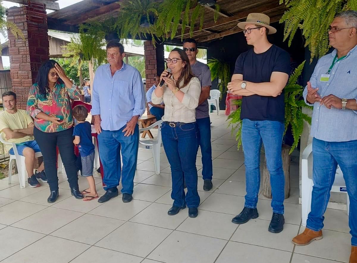 ROSANGELA DONADON: Recuperação das ruas de nova Conquista é iniciada após solicitação da deputada