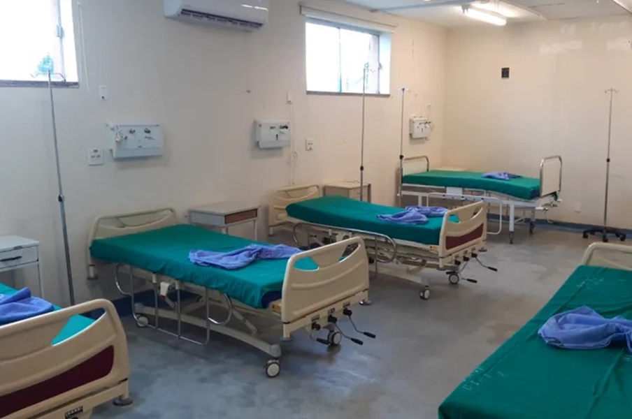 HOSPITAL DE BASE: Parto raro de trigêmeas univitelinas é realizado na nova maternidade