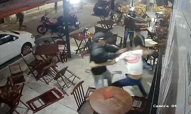 VENDEU FIADO: Dono de bar é atacado por cliente após cobrar dívida 