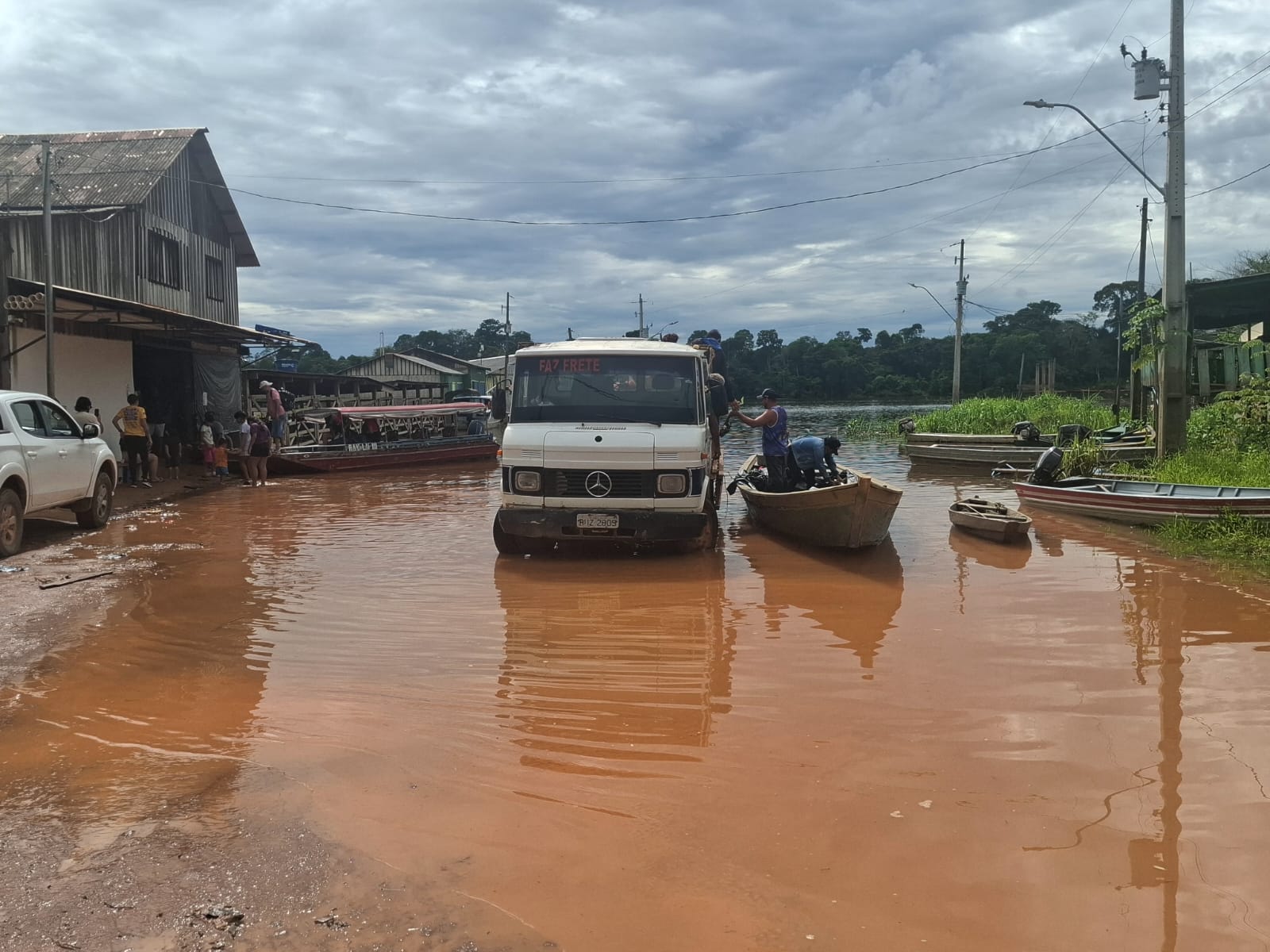 ALERTA: Rio Madeira passa dos 15 metros e situação de emergência é decretada