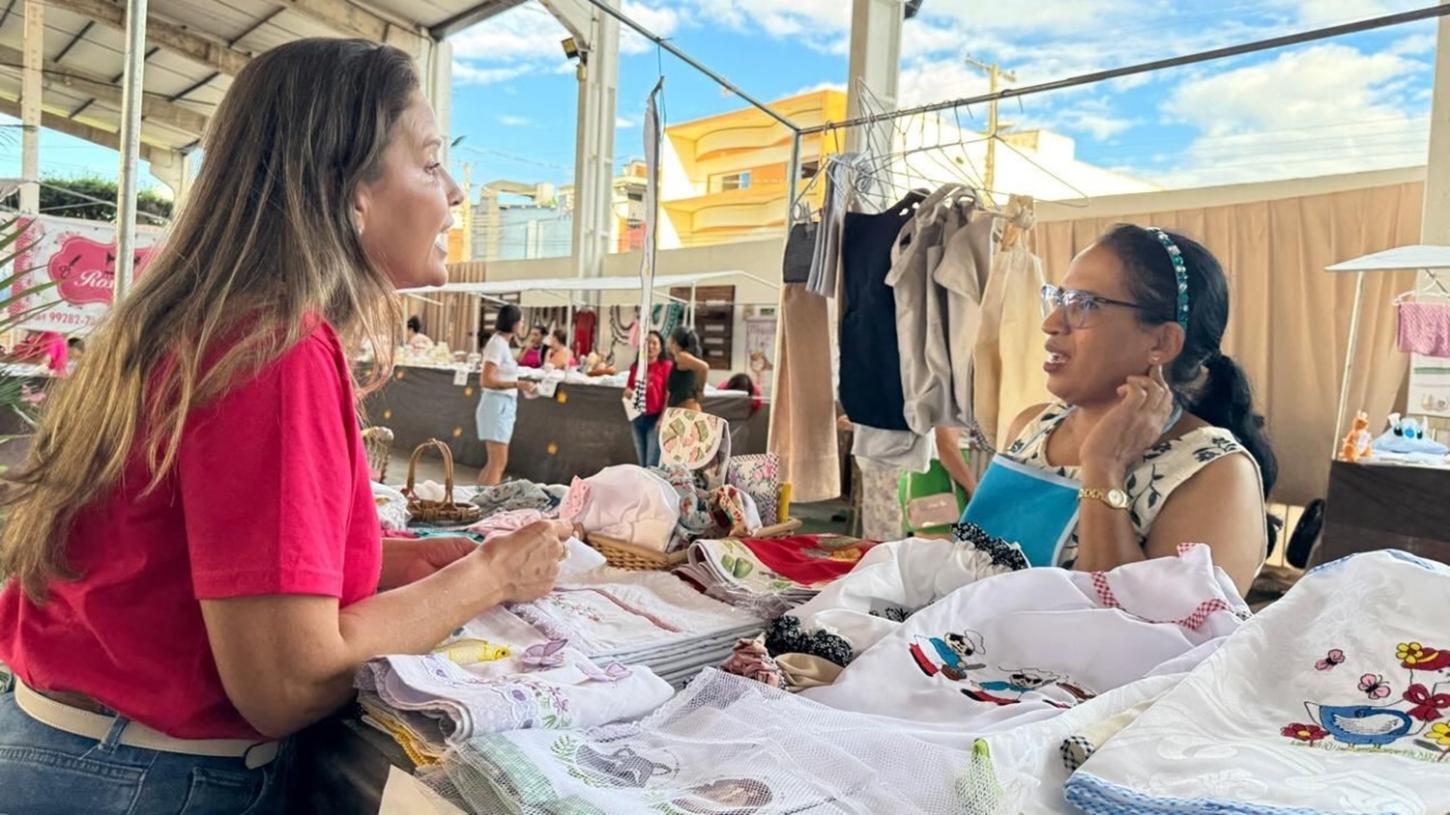 EM CACOAL: Feira fortalece artesanato, incentiva empreendedores e atrai grande público