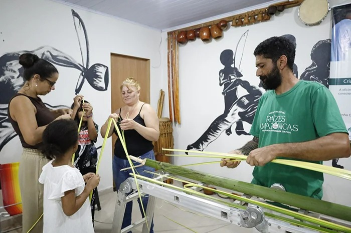 INICIATIVA GRATUITA: Estudantes de Vilhena terão a 2ª Oficina de Artesanato em Palha de Buriti