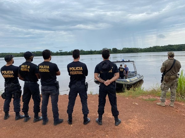 CUSTÓDIA: A Polícia Federal nega furto de embarcação em Guajará-Mirim 