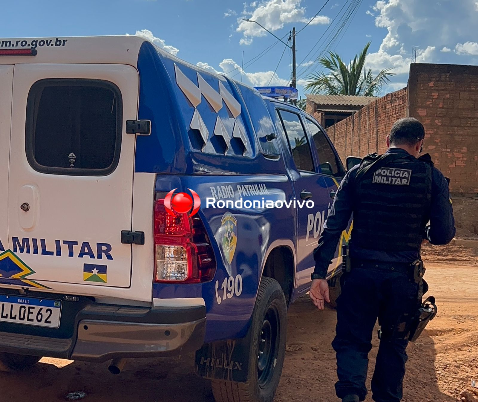 URGENTE: PM prende acusado de matar homem em residência na capital