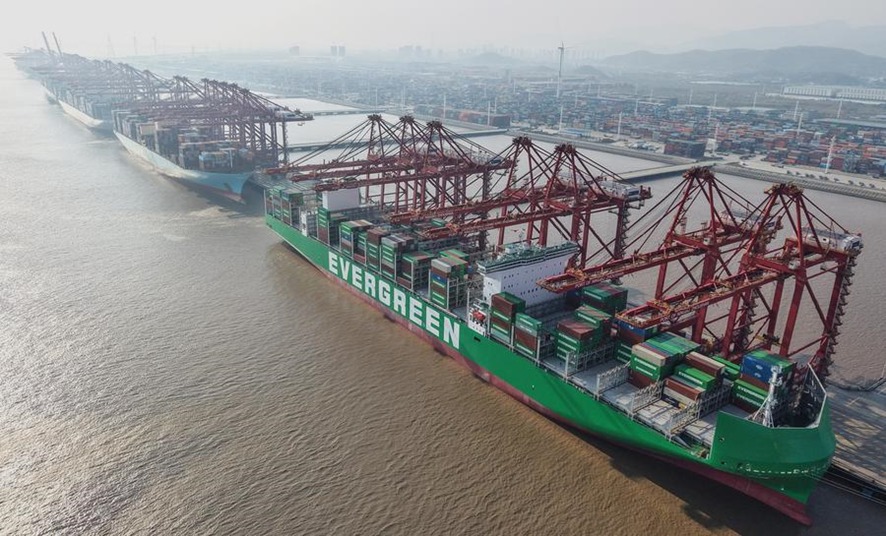 LOGÍSTICA AVANÇADA: China detém oito dos dez maiores portos mundiais em movimentação de carga