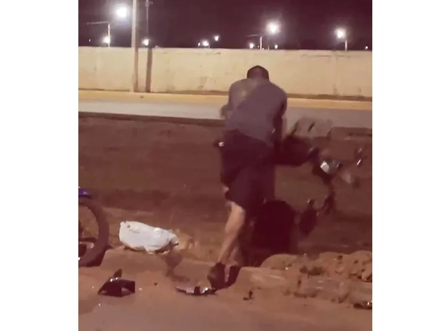 EM VILHENA: Após atropelar adolescente, motociclista agride vítima, destrói scooter e foge