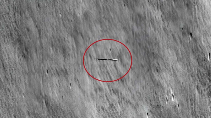 PRANCHA ESPACIAL?: Objeto misterioso surpreende a NASA ao cruzar a órbita da Lua  