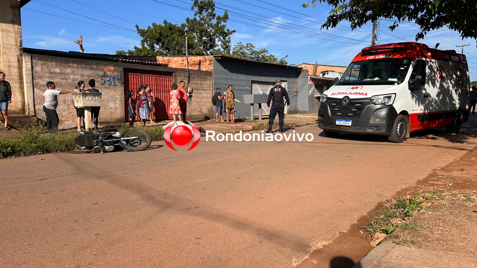 URGENTE: Motociclista morre após atropelar pedestre na zona Sul