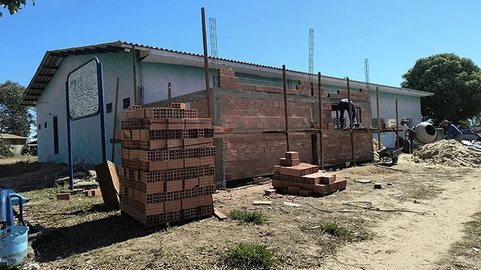 ASSISTÊNCIA SOCIAL: Prefeitura de Chupinguaia inicia reforma e ampliação do Centro dos Idosos