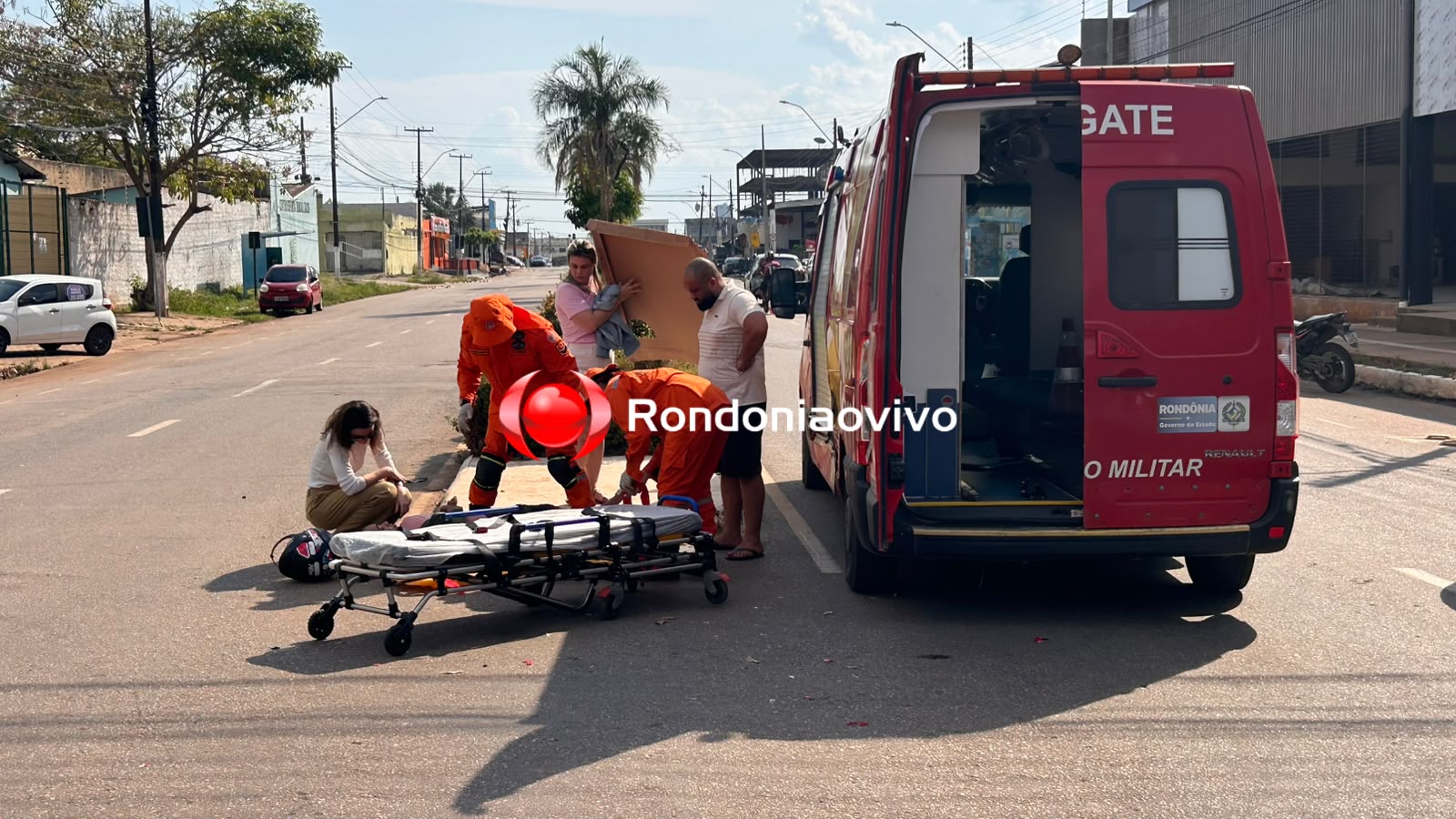 VÍDEO: Mulher em moto fica ferida após grave acidente na Caúla