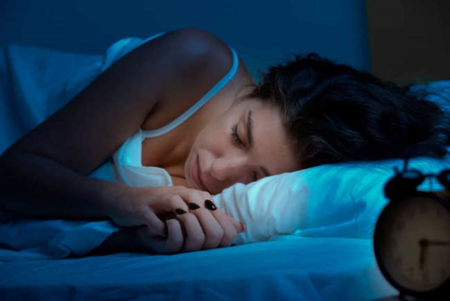 DORMIR DEMAIS: O descontrole no tempo de sono causa efeitos e perigos para a saúde 