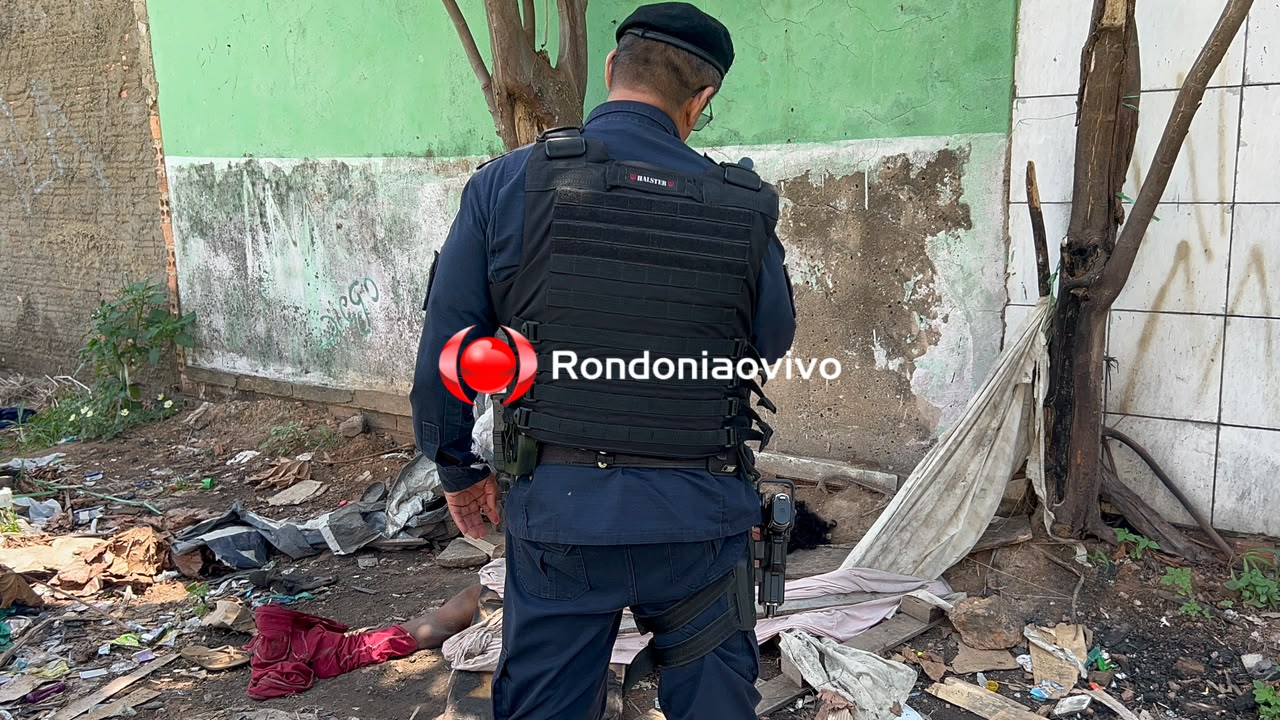 URGENTE: Mulher é encontrada morta em terreno baldio na 7 de Setembro