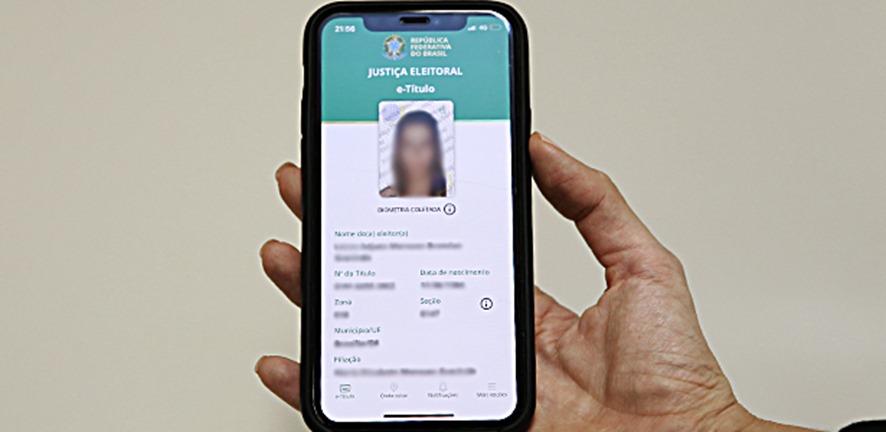NA PALMA DA MÃO: Como baixar e acessar o e-Título antes da eleição