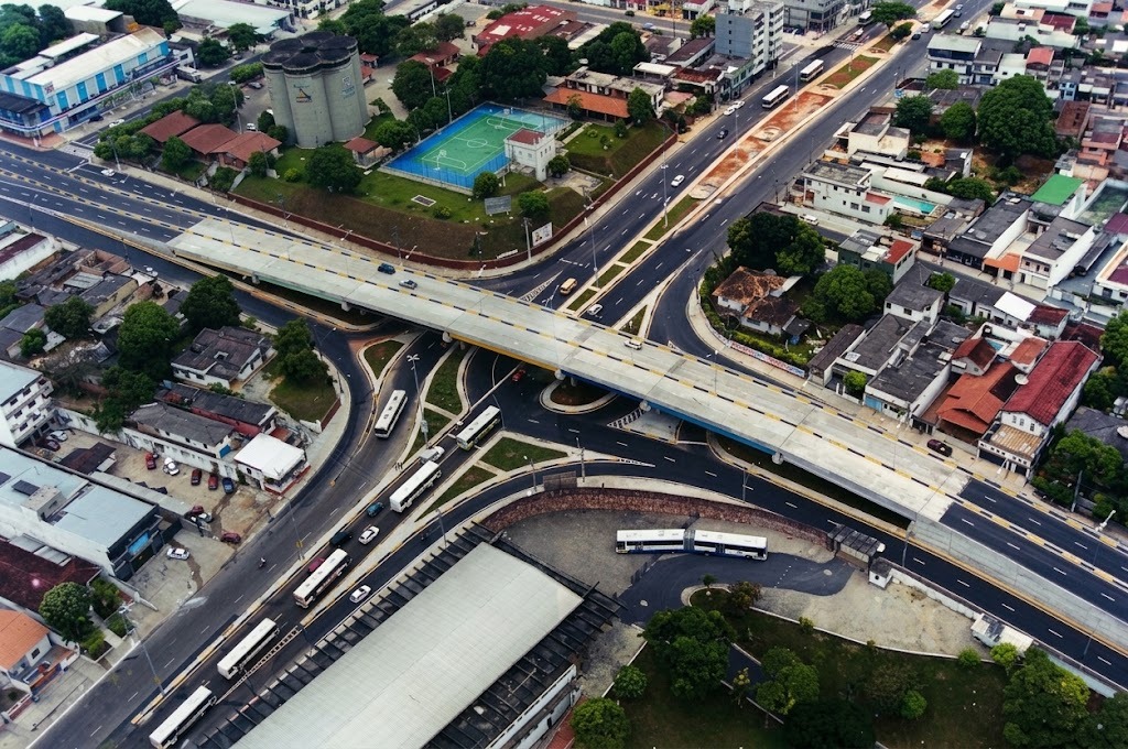 TRÂNSITO: Léo Moraes anuncia projeto para construção de elevados na capital