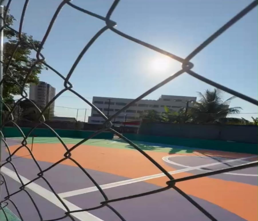 FERNANDO SILVA: Vereador solicita instalação de cesta de basquete em quadra do bairro Panair