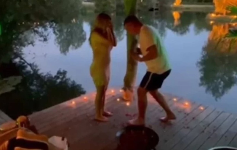 ACIDENTE: Homem deixa anel de R$ 6 mil cair em lago durante pedido de casamento